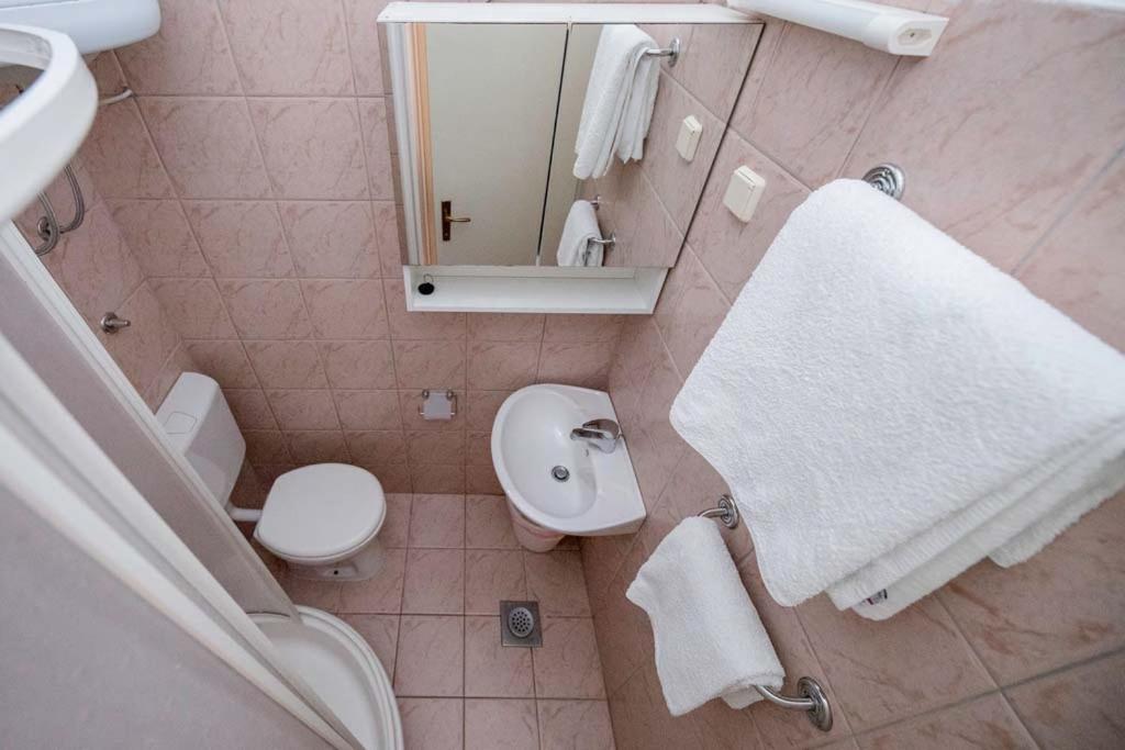 Guesthouse Sime コラン エクステリア 写真