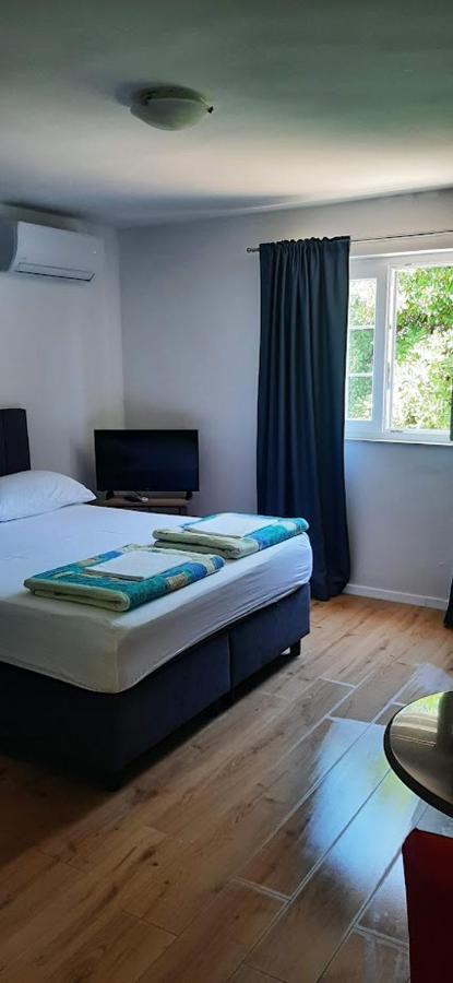 Guesthouse Sime コラン エクステリア 写真