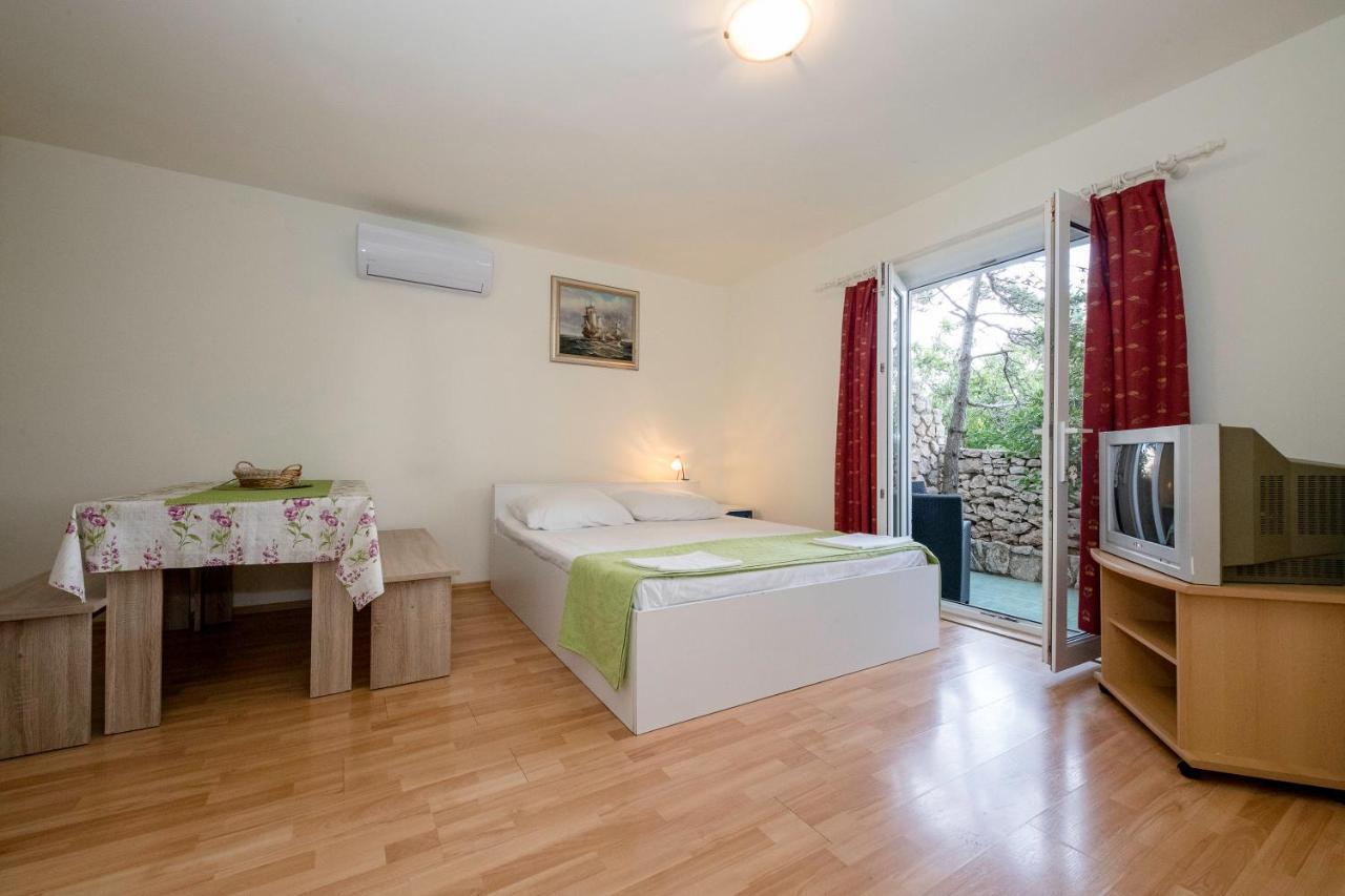 Guesthouse Sime コラン エクステリア 写真