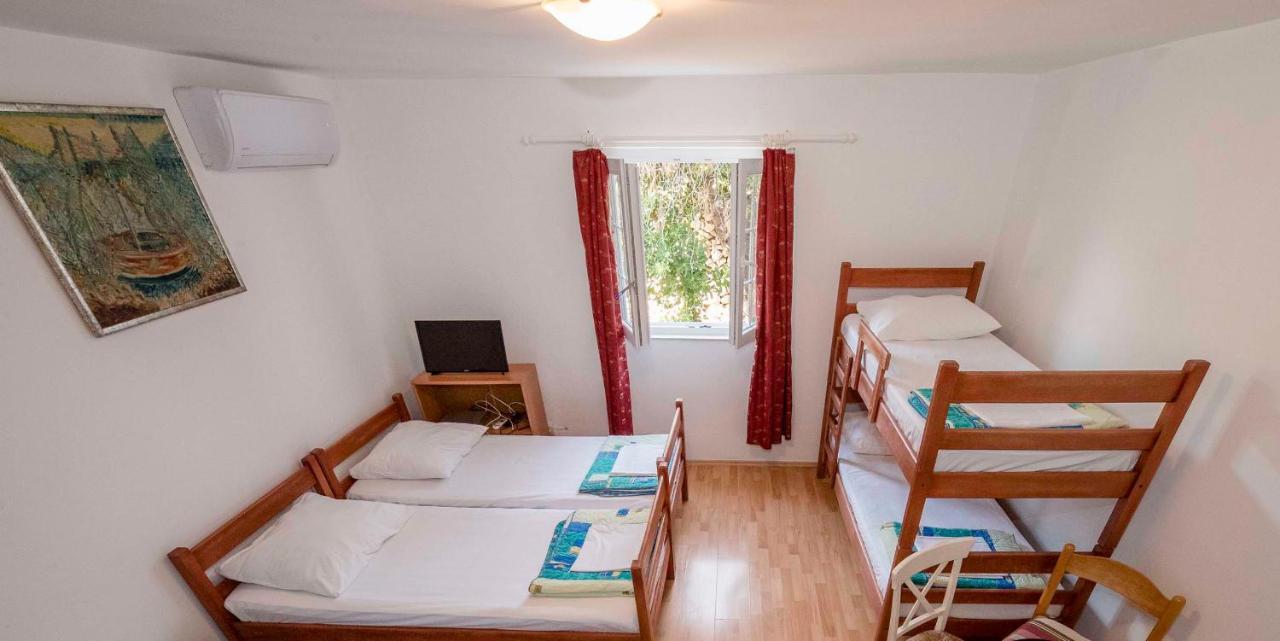 Guesthouse Sime コラン エクステリア 写真