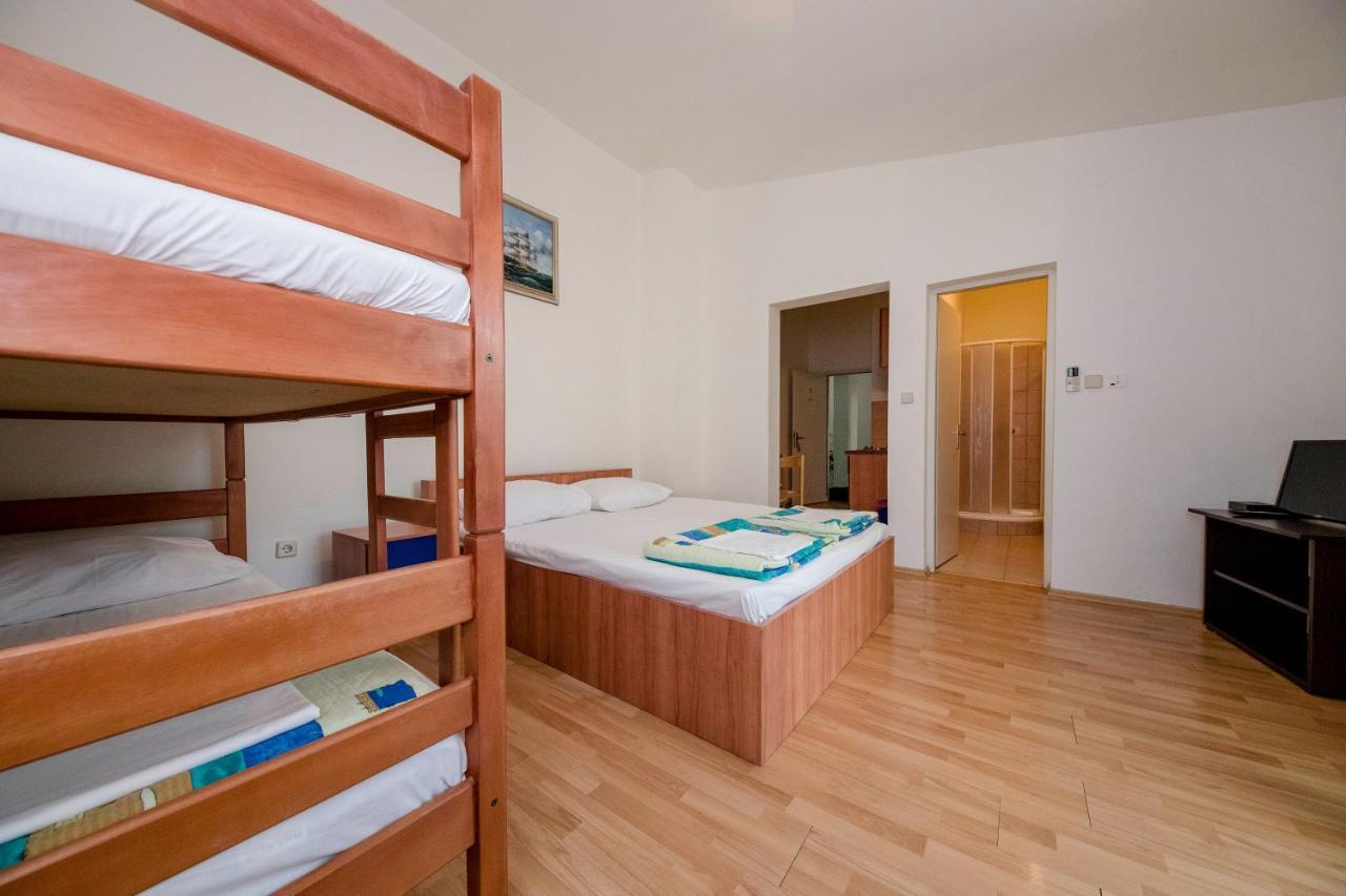 Guesthouse Sime コラン エクステリア 写真