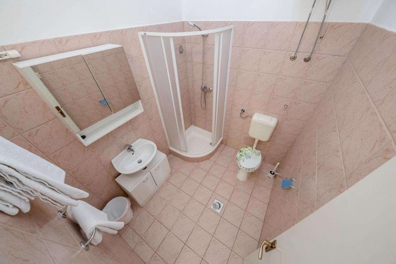 Guesthouse Sime コラン エクステリア 写真