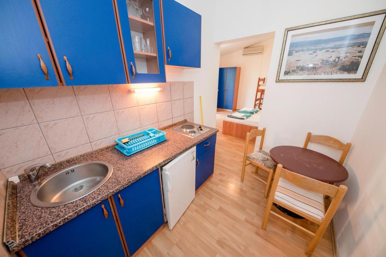 Guesthouse Sime コラン エクステリア 写真